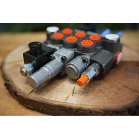 Hydraulikventil 3 Funktionen, 40 l/min (11 GMP), Monoblock 2p40 mit einer Schwimmfunktion + 3. elektrische Funktion