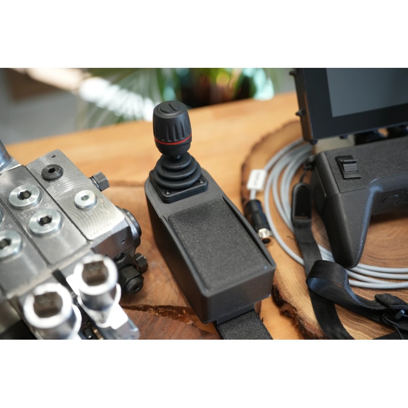 Proportionaler drahtloser Fire Salamander Steuergerät mit Touch-Display, zusätzliches kabelgebundenes Bedienfeld mit Joystick un